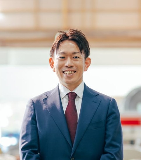 小林 俊 氏